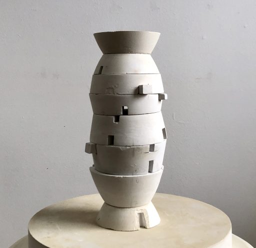 das Haus des Gipsers   Gips   2025  26x12x12cm